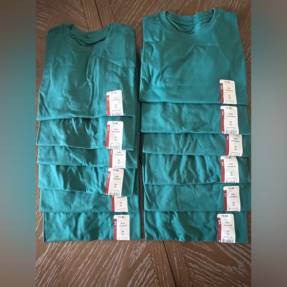 WN SS (12 pack) Kid Tough Tee - Green - size 8 (M) - NWT